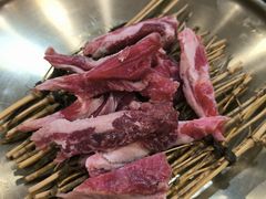 -臻牛烤肉