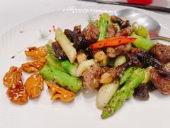 黑椒野菌爆和牛粒-北京厨房(SKP店)