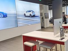 -TESLA 特斯拉(上海太古汇体验店)
