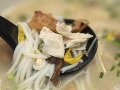 -老国贸云南传统过桥米线(滇池店)