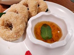 炸虾饼配泰国梅子酱-帕蓝·暹罗料理(曲阳店)