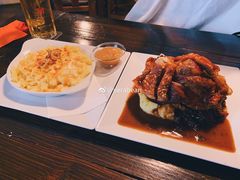 烤猪肘-Husi Bierhaus