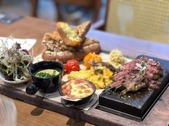 -Mark&Mars Restaurant