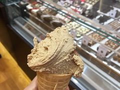 -VENCHI 闻绮(上海佛罗伦萨小镇店)