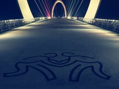 -南京眼步行桥
