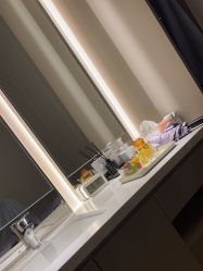 -PE SALON