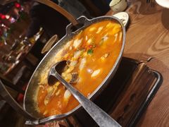 -老滇山寨•云南特色菜•地方菜•民族风情歌舞表演(金碧店)