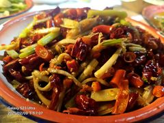 -十一街苍蝇馆子转经消江湖菜(九眼桥十一街店)