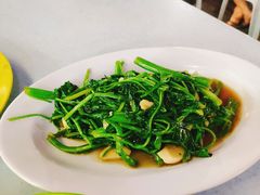-明记烧鱼美味店