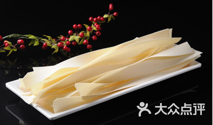 一叶一世界藏茶素食火锅(建设路店)宽面图片 - 第1张