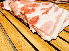 原味五花肉-万象·复兴号鲜肉烤肉海鲜自助(升级店)