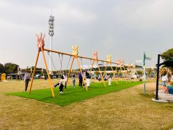 -季高兔窝窝亲子园(上海薰衣草公园店)