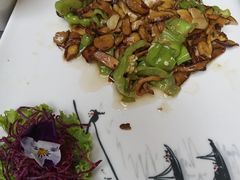 -蔼若春.传承三十年云南菜(金碧公园店)