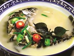 -颜氏双江清水鱼一养身火锅(磁器口店)