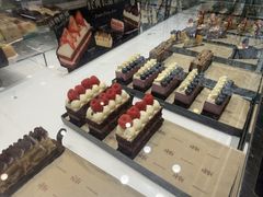 -红跑车蛋糕世界(清江路店)