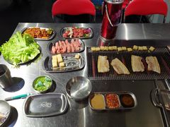 -马路牙子地桌烤肉(工体店)