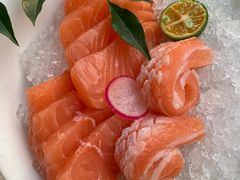 -靓海海鲜火锅(水上湖边观景店)