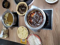 -巴适得板川味小火锅(百盛步行街广场店)
