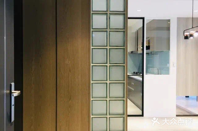 今日分享[礼花]102㎡全屋空间利用到极致，反而简约大