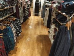 -优衣库(哈尔滨中央大街店)