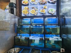 -老东镇啤酒屋海鲜加工·蒸汽海鲜·海鲜烧烤(台东店)