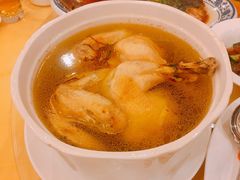 虫草炖鸡煲-山明水秀大饭店