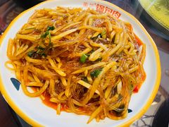 酸萝卜炒粉-英兰朝族饭店(河南桥头店)