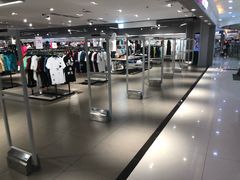 -鸿通城购物中心