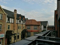 -钟书阁(松江泰晤士小镇店)