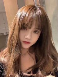 -C-18 SALON