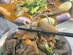 -丹水桥地锅鱼·翘嘴鲌·地方特色全鱼宴(丹江口大坝店)