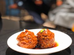 鸭黄狮子头-梅飞酒家(桑园路店)