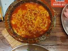 -明洞阿姨·韩式酱蟹烤肉·创意料理(三元桥店)