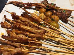 -何师烧烤·香辣蟹·川菜·30年老品牌(太古里旗舰店)