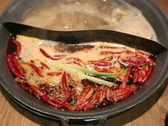 -巴卤社老火锅(财富店)