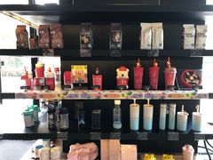 零售区-星巴克臻选(上海长风大悦城店)