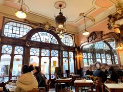 -Majestic Café
