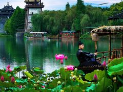 -茅山东方盐湖城景区