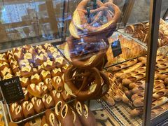 -Dough&Joe团憩(瑞虹天地月亮湾店)