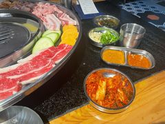 -哈哈碳都·牛肋条无限自助烤肉(宝龙店)
