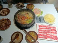 -贵府酸汤牛肉火锅·贵州老字号(飞山街店)