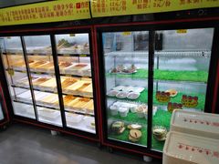 面包甜点陈列柜-袁记串串香(涧西总店)