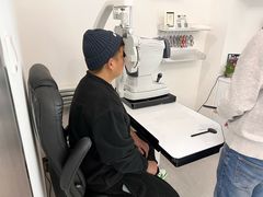 -GOOMI久米眼镜·蔡司·依视路·明月官方授权店(龙德紫金店)