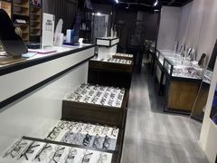 -零度眼镜·宝视友·蔡司依视路(吾悦花街店)
