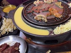 -胡悦里韩式烤肉(芝罘万达广场店)