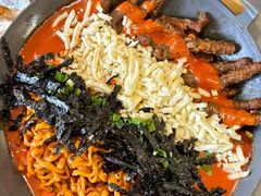 -围炉肉舍•炭烤活鳗•丹东海鲜烤肉(步行街店)