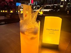 -FOUR PLAY BAR