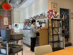 -必胜客(WOW昙华林店)