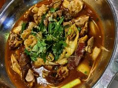 -爆炸头阿姨小四川正宗川味小吃(无任何分店)