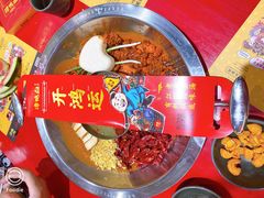 -谭鸭血老火锅(七宝万科广场店)